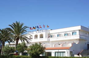Hotel San Remo - All Inclusive - Fronte Mare - Spiaggia Privata Martinsicuro